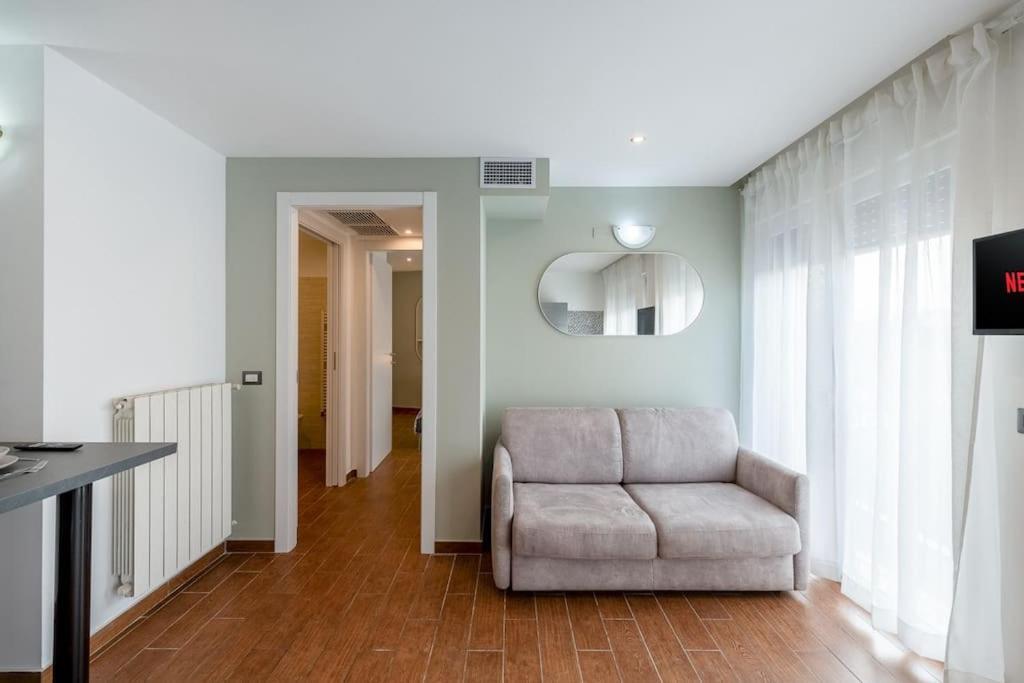 Dynamic Suite In Милан Экстерьер фото